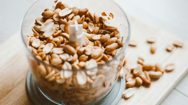 Food chopper untuk bahan makanan yang lebih keras Food chopper untuk bahan makanan yang lebih keras