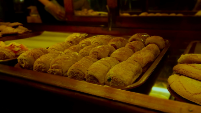 Cara membuat roti isi pisang cokelat