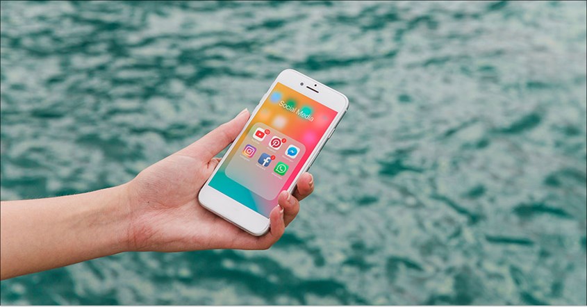 Tips Mencegah HP Kemasukan Air Tips Mencegah HP Kemasukan Air