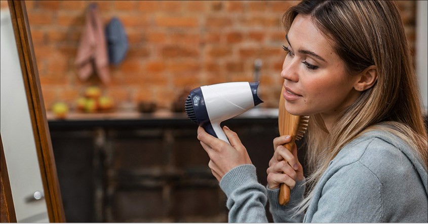 Tips dan Trik Menggunakan Hair Dryer Tips dan Trik Menggunakan Hair Dryer