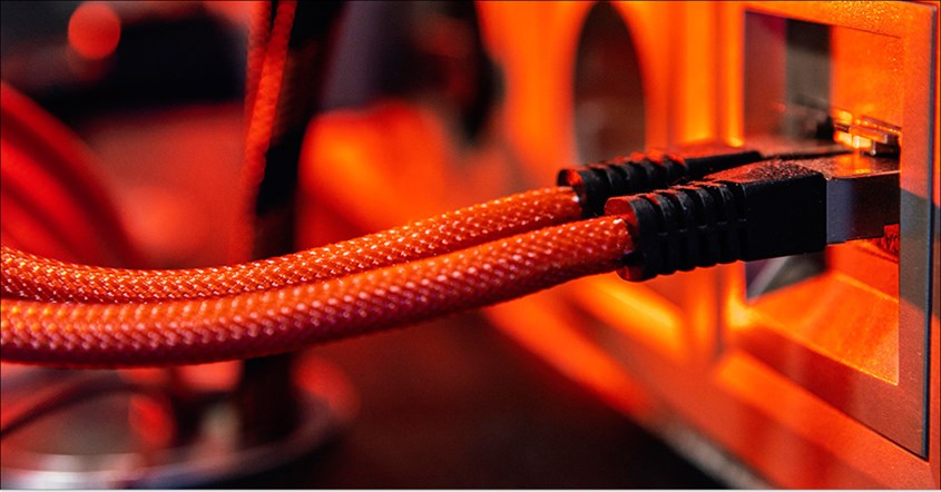 Perbedaan Kabel Straight dan Cross