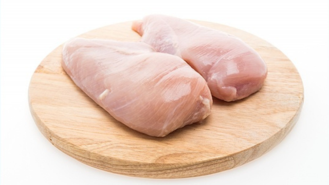 Kandungan zat gizi dada ayam