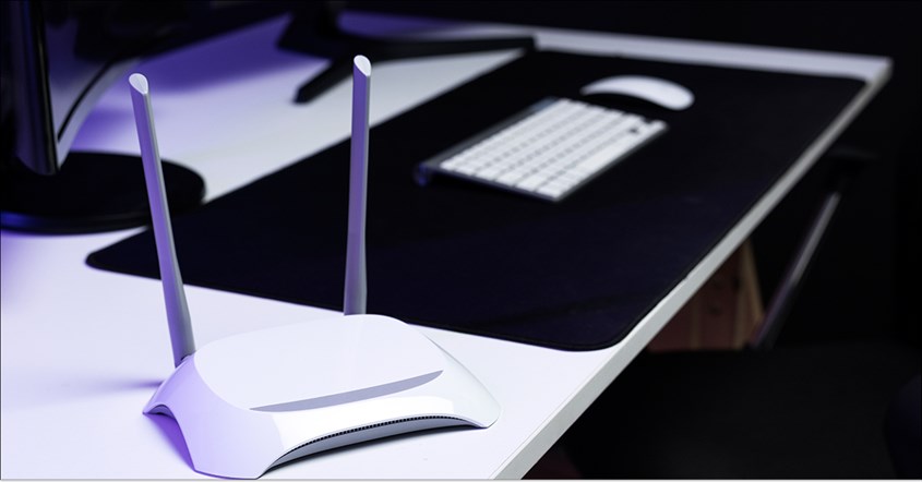 Perangkat Router Perbedaan Router dan Modem