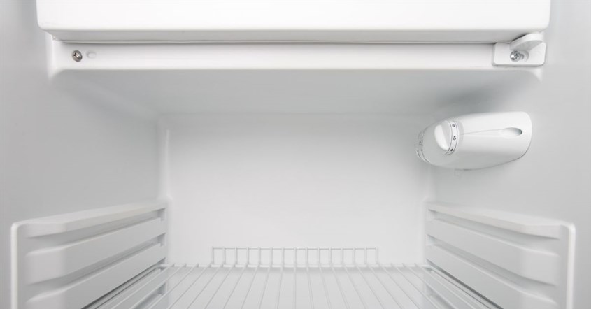 Mengetahui detail fungsi crisper tray di kulkas dan manfaatnya untuk memaksimalkan penggunaan kulkas Anda.