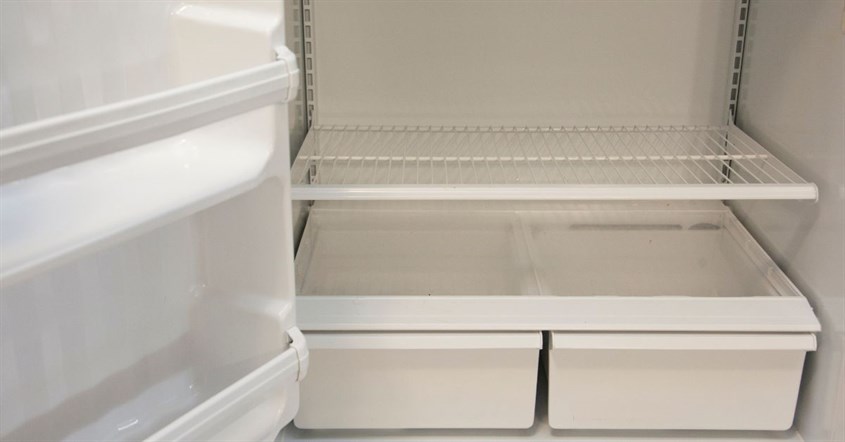 Mengetahui detail fungsi crisper tray di kulkas dan manfaatnya untuk memaksimalkan penggunaan kulkas Anda.