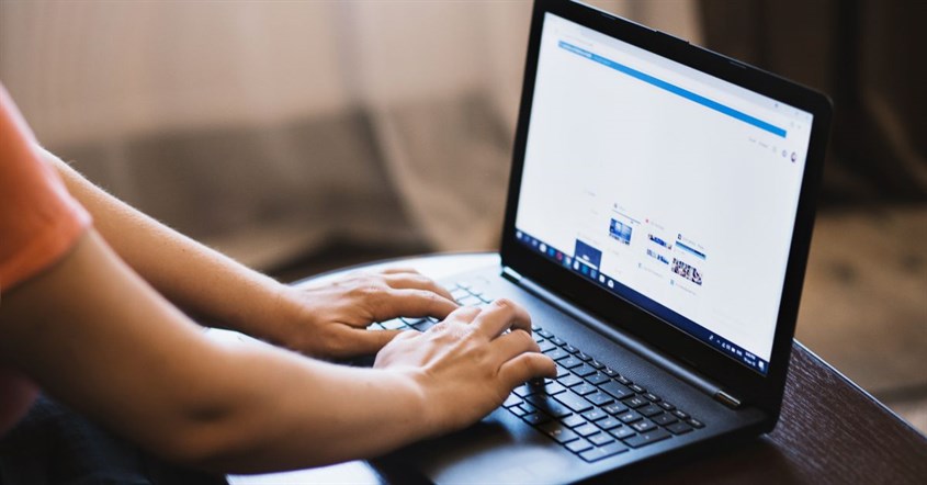 Rekomendasi laptop Lenovo untuk mahasiswa dengan budget di bawah 10 juta.