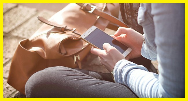 Layar smartphone tidak bisa disentuh Layar smartphone tidak bisa disentuh