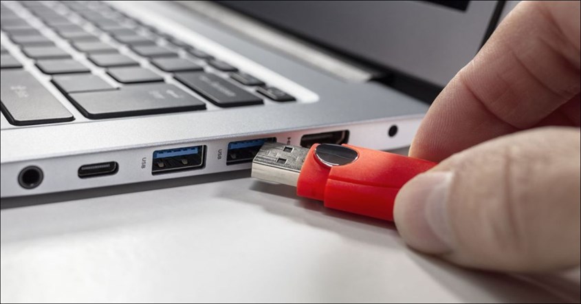 Apakah Laptop Modern Masih Menggunakan USB Type A? Apakah Laptop Modern Masih Menggunakan USB Type A?