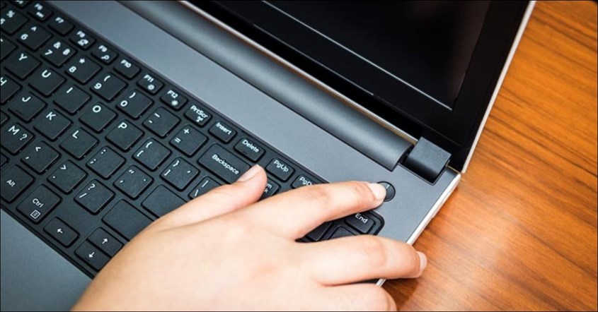 Operasi Dasar Saat Menggunakan Laptop Operasi Dasar Saat Menggunakan Laptop