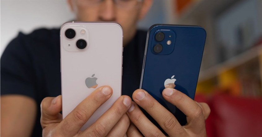 Perbedaan Desain iPhone 12 ke iPhone 13 Perbedaan Desain iPhone 12 ke iPhone 13