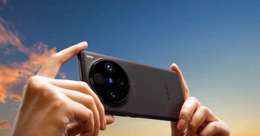 Keunggulan kamera handphone dengan lensa zeiss salah satunya foto yang jernih Keunggulan kamera handphone dengan lensa zeiss salah satunya foto yang jernih
