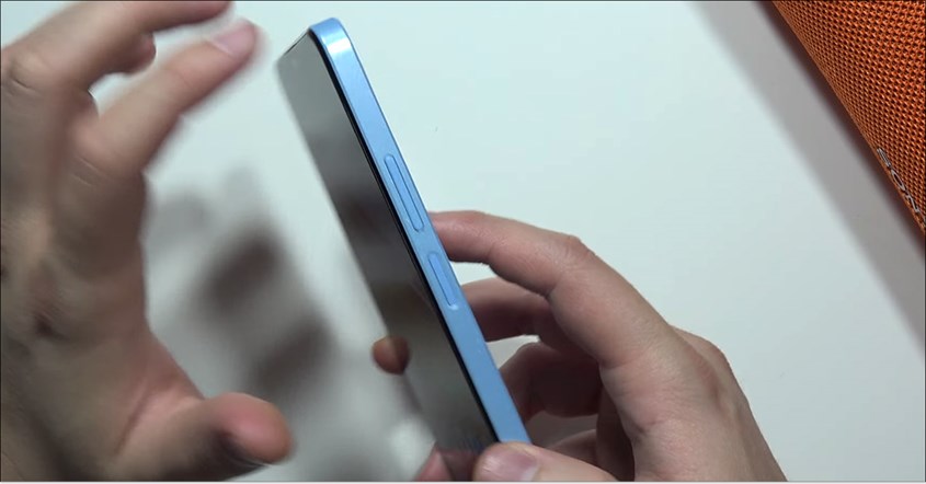 Restart Paksa dengan Tombol Power dan Volume Atas Restart Paksa dengan Tombol Power dan Volume Atas