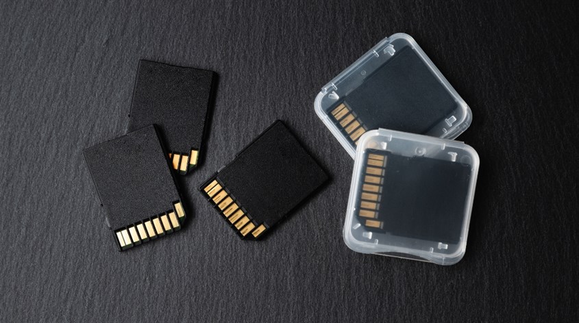 Mengenal card reader, fungsi, manfaat, dan kegunaannya.