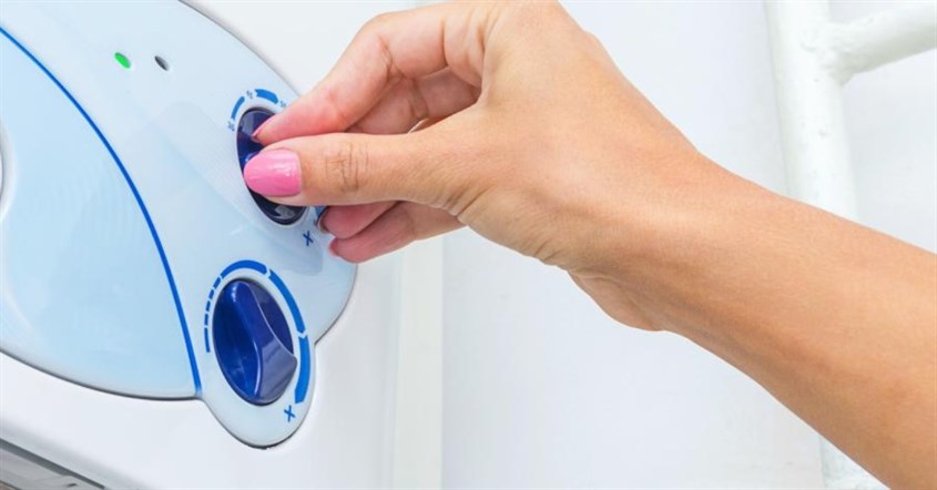 Salah satu tips cara menggunakan water heater dengan tidak mengatur suhu maksimal Salah satu tips cara menggunakan water heater dengan tidak mengatur suhu maksimal