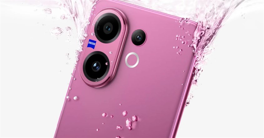 Tampilan belakang spesifikasi vivo v60 pada kamera utamanya