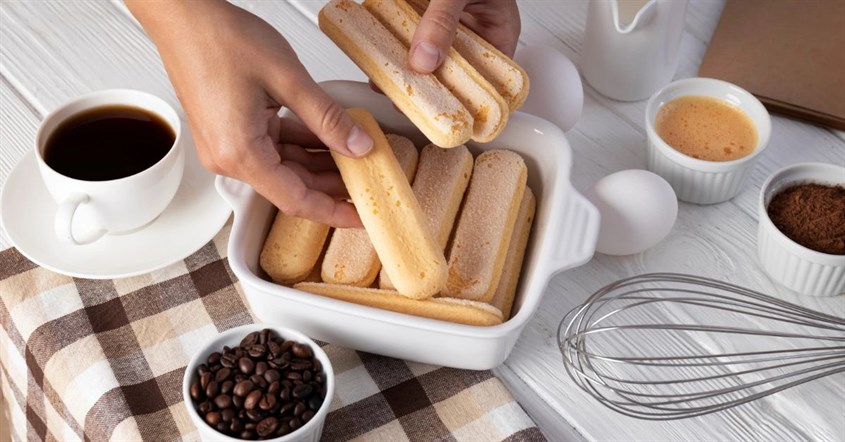 Bahan bahan yang dibutuhkan pada resep tiramisu Bahan bahan yang dibutuhkan pada resep tiramisu