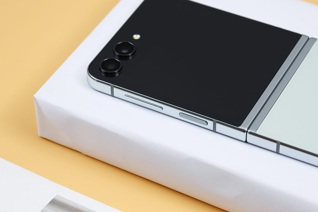 Smartphone Samsung Galaxy Z Flip5 8GB/512GB MINT