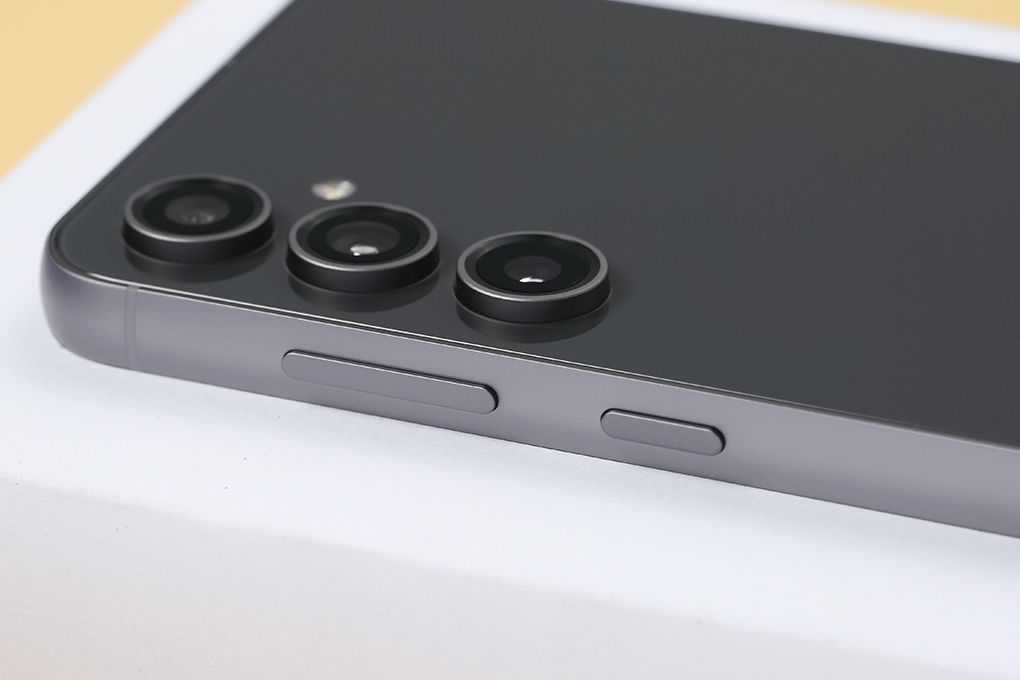 Smartphone Samsung Galaxy S23 FE 8GB/256GB GRAPHITE