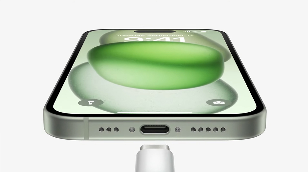 Port pengisian daya - Smartphone iPhone 15 Plus 6GB/128GB BLACK Port pengisian daya - Smartphone iPhone 15 Plus 6GB/128GB BLACK