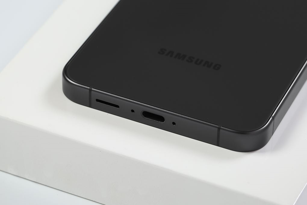 Smartphone Samsung Galaxy S24 FE 5G 8GB/256GB GRAPHITE