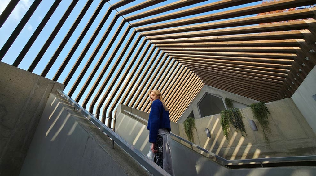 Kamera Menghasilkan Foto Super Tajam - Smartphone Samsung Galaxy S25 Ultra 5G 12GB/512GB TITANIUM WHITE SILVER