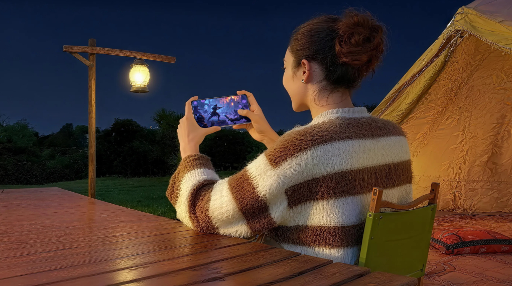 Konektivitas Lengkap Untuk Berbagai Kebutuhan - Smartphone Vivo V60 Lite 5G 12GB/512GB