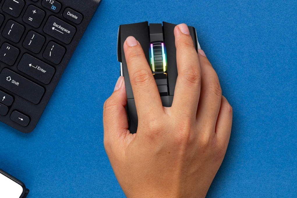 Mouse Gaming Nirkabel Olike GM2