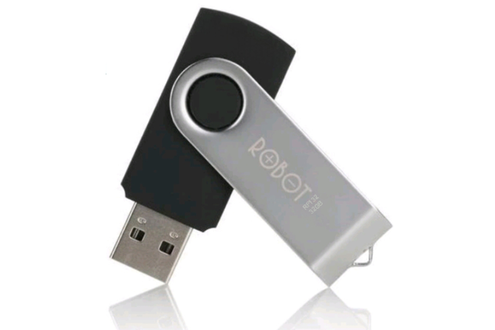 Flash Disk 32GB Robot RF132 Black